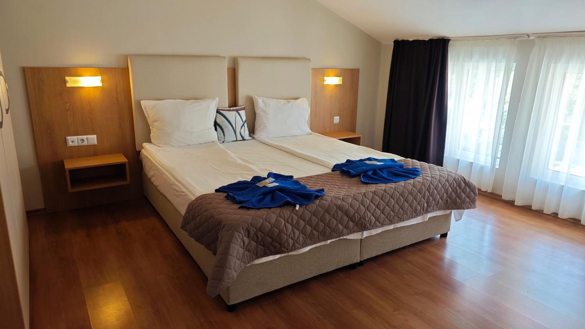 Family Hotel Milev Sveti Vlas Ngoại thất bức ảnh