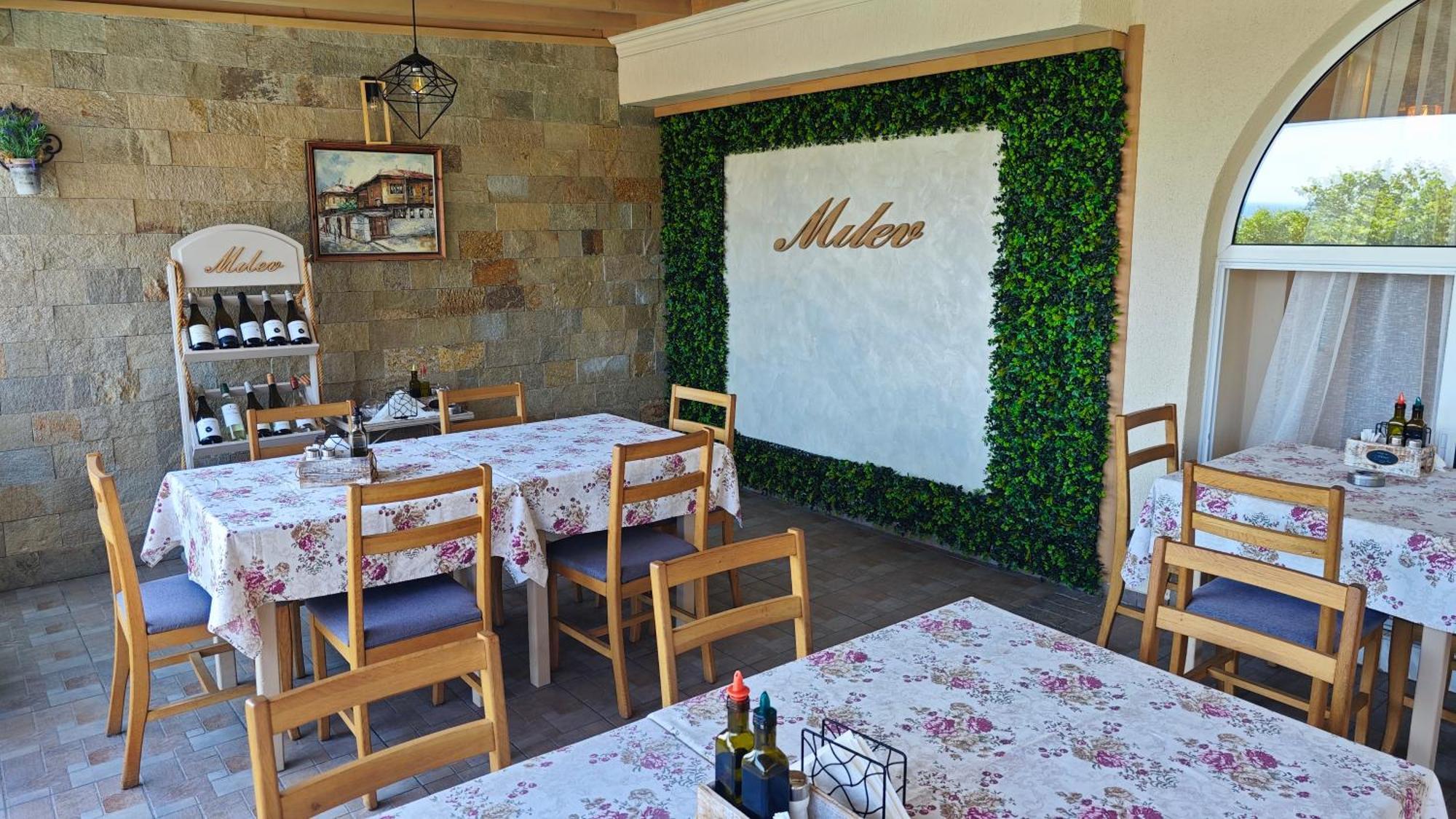 Family Hotel Milev Sveti Vlas Ngoại thất bức ảnh