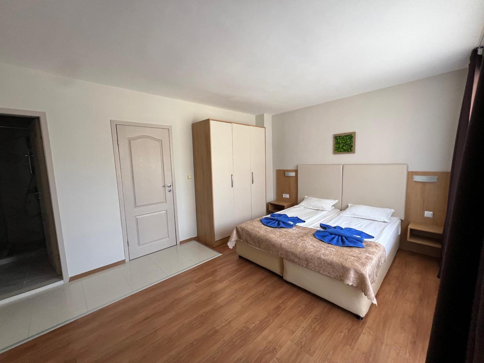 Family Hotel Milev Sveti Vlas Ngoại thất bức ảnh