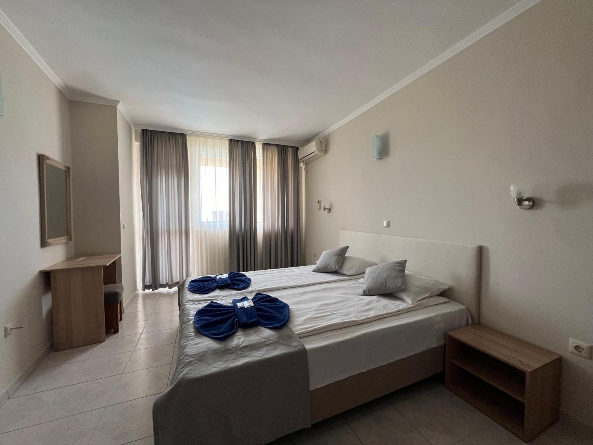 Family Hotel Milev Sveti Vlas Ngoại thất bức ảnh