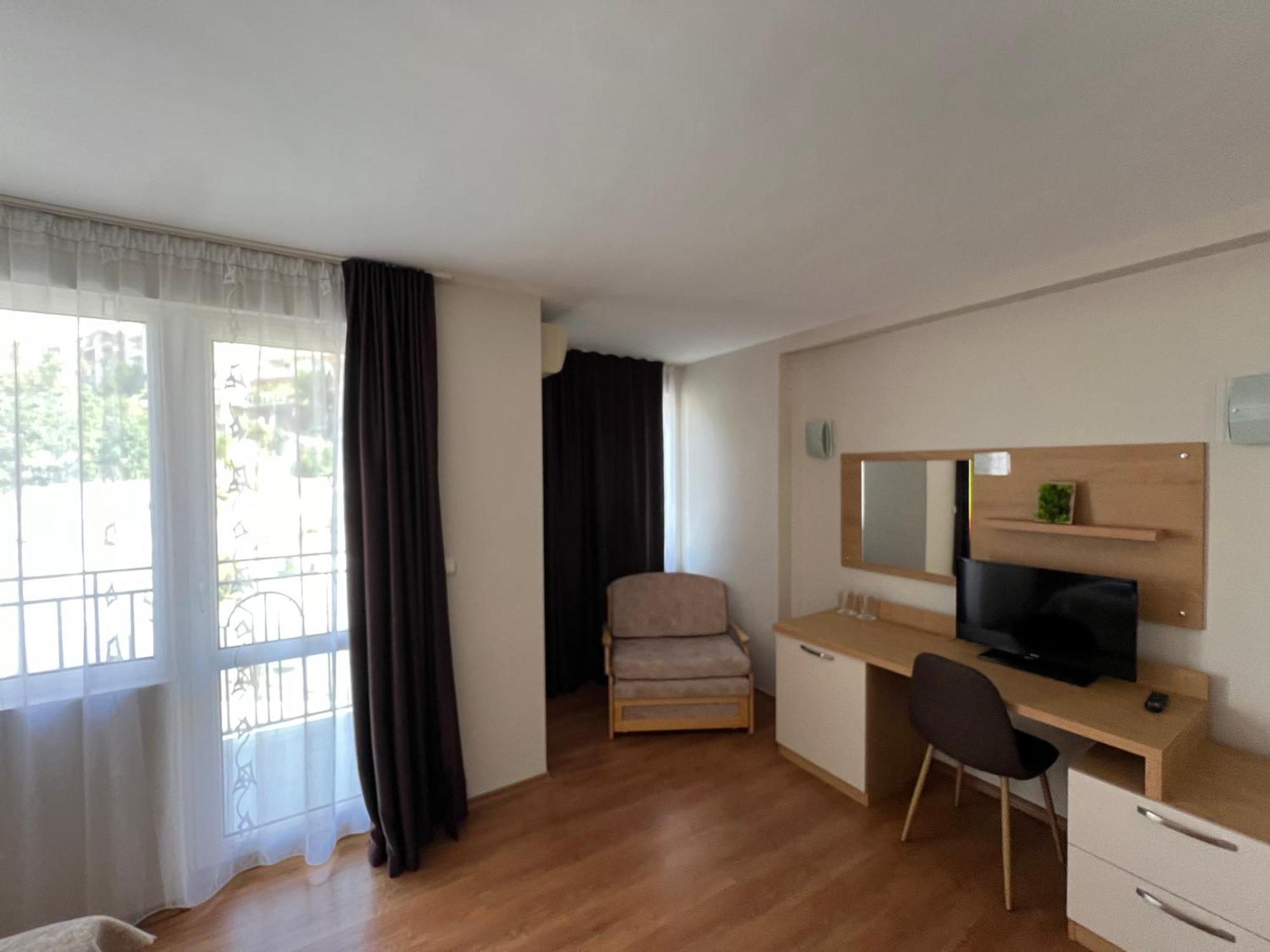 Family Hotel Milev Sveti Vlas Ngoại thất bức ảnh