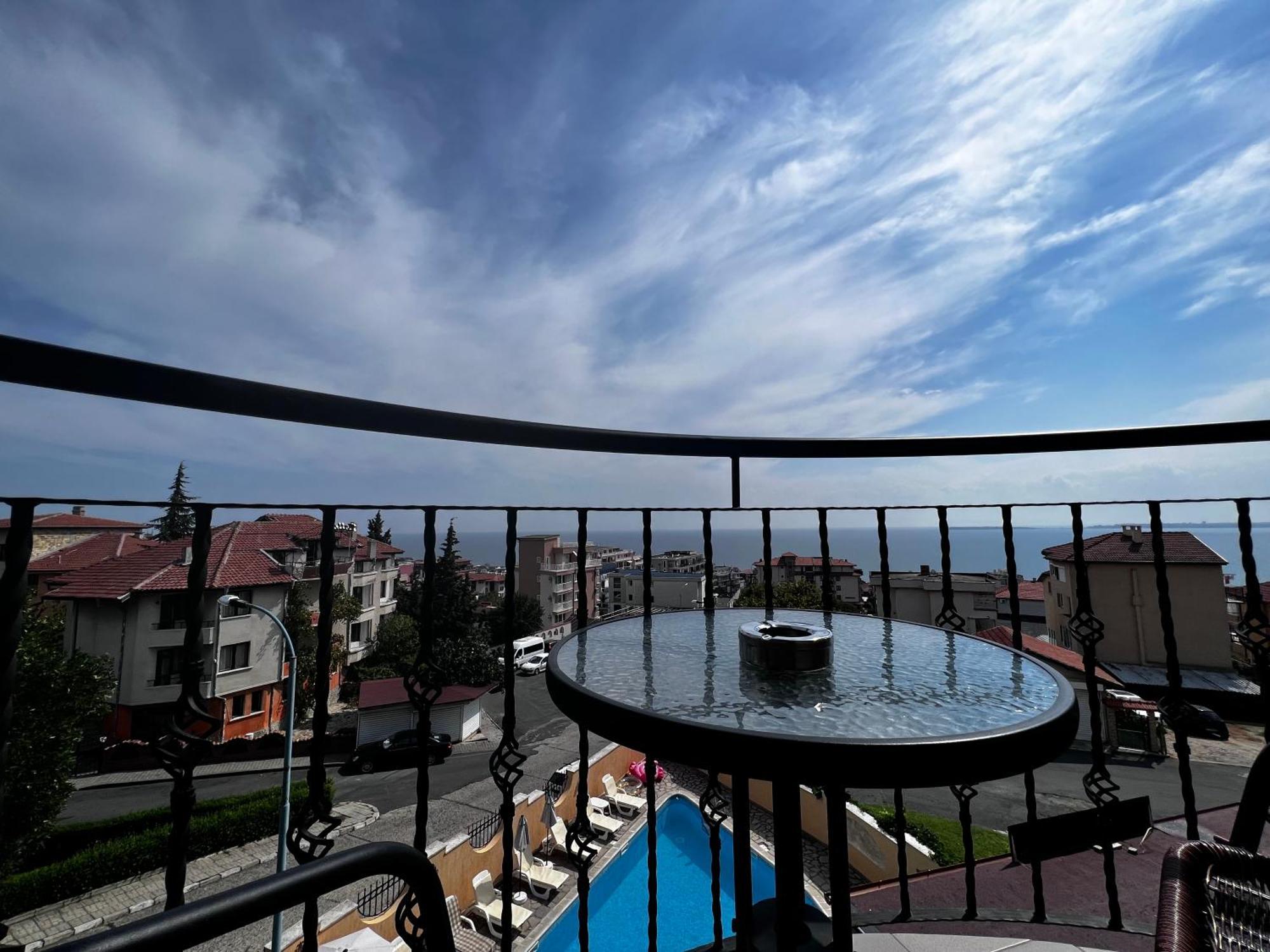 Family Hotel Milev Sveti Vlas Ngoại thất bức ảnh