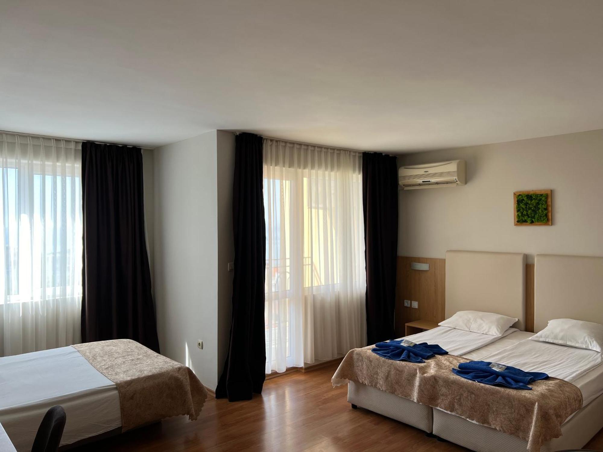 Family Hotel Milev Sveti Vlas Ngoại thất bức ảnh