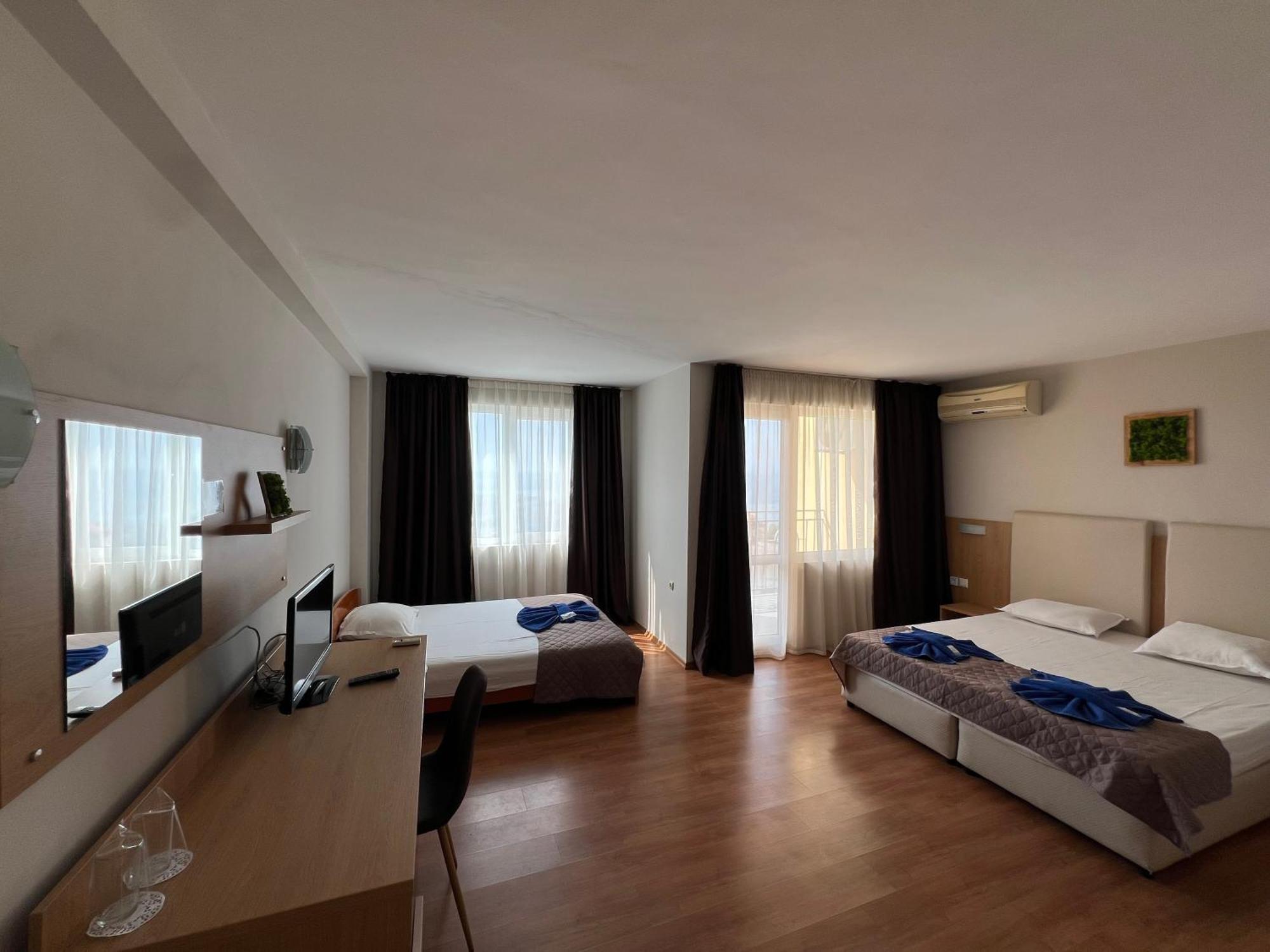 Family Hotel Milev Sveti Vlas Ngoại thất bức ảnh